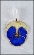 Pansy Ornament - Blue/White