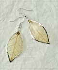 Silver Trimmed Rubber Leaf Earring in Natural Color