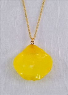 Rose Petal Pendant - Yellow w/Gold Chain