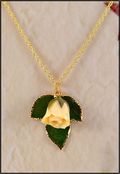 Natural Rose Necklace w/Three Leaves in White