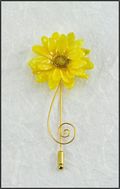 Daisy Stick Pin in Yellow