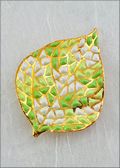 White/Green Bougainvillea Leaf Pin