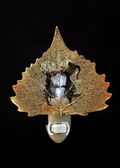 Sweet Kisses Silhouette on Real 24K Gold Cottonwood Leaf Nightlight