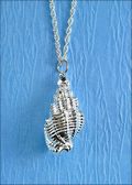 Pho Shell Pendant in Silver